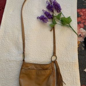 VNTG Lucky 🍀 brand leather hobo crossbody bag in camel 🐪 color